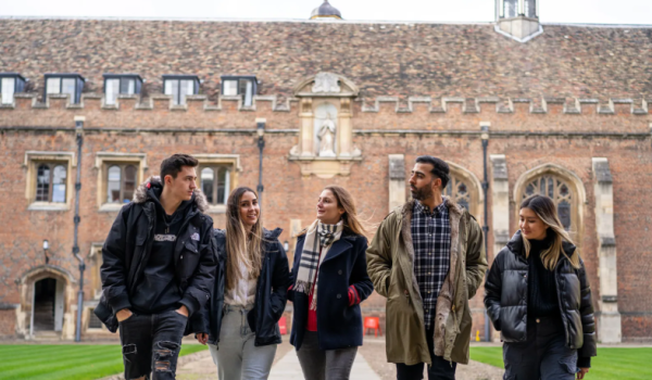 EC English Dil Okulu