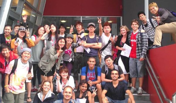 Browns Brisbane Business Programları
