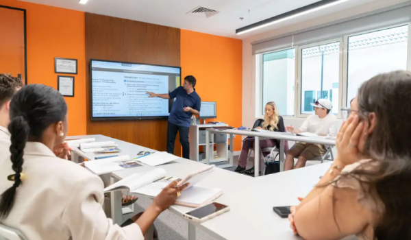 EC English Dil Okulu